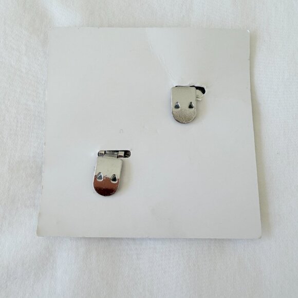 Silver Embellished Shoe Clips - Picture 5 of 10